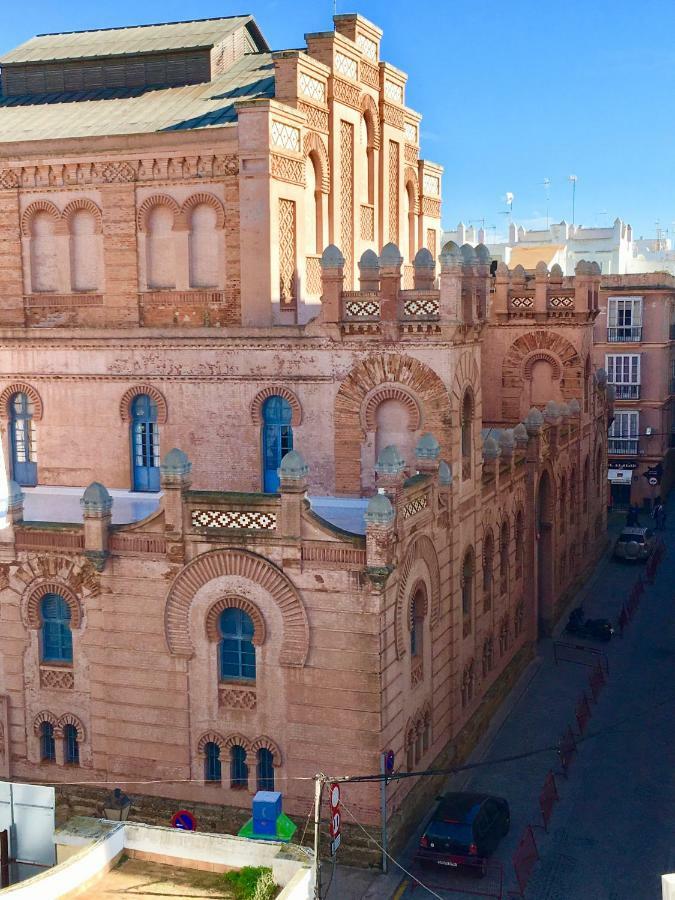 Simplyhosted El Teatro